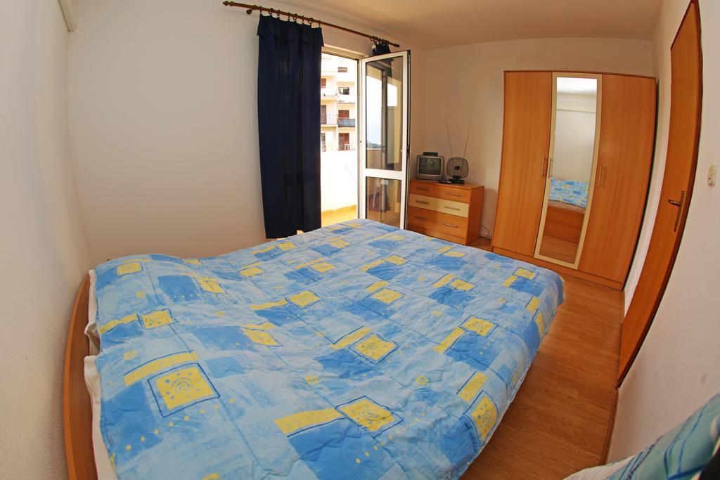 Apartments And Rooms Zvjezdana Đảo Hvar Phòng bức ảnh